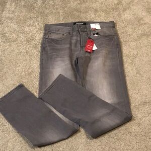 NWT Women’s EXPRESS jeans - slim fit- 32 x 34 - gray